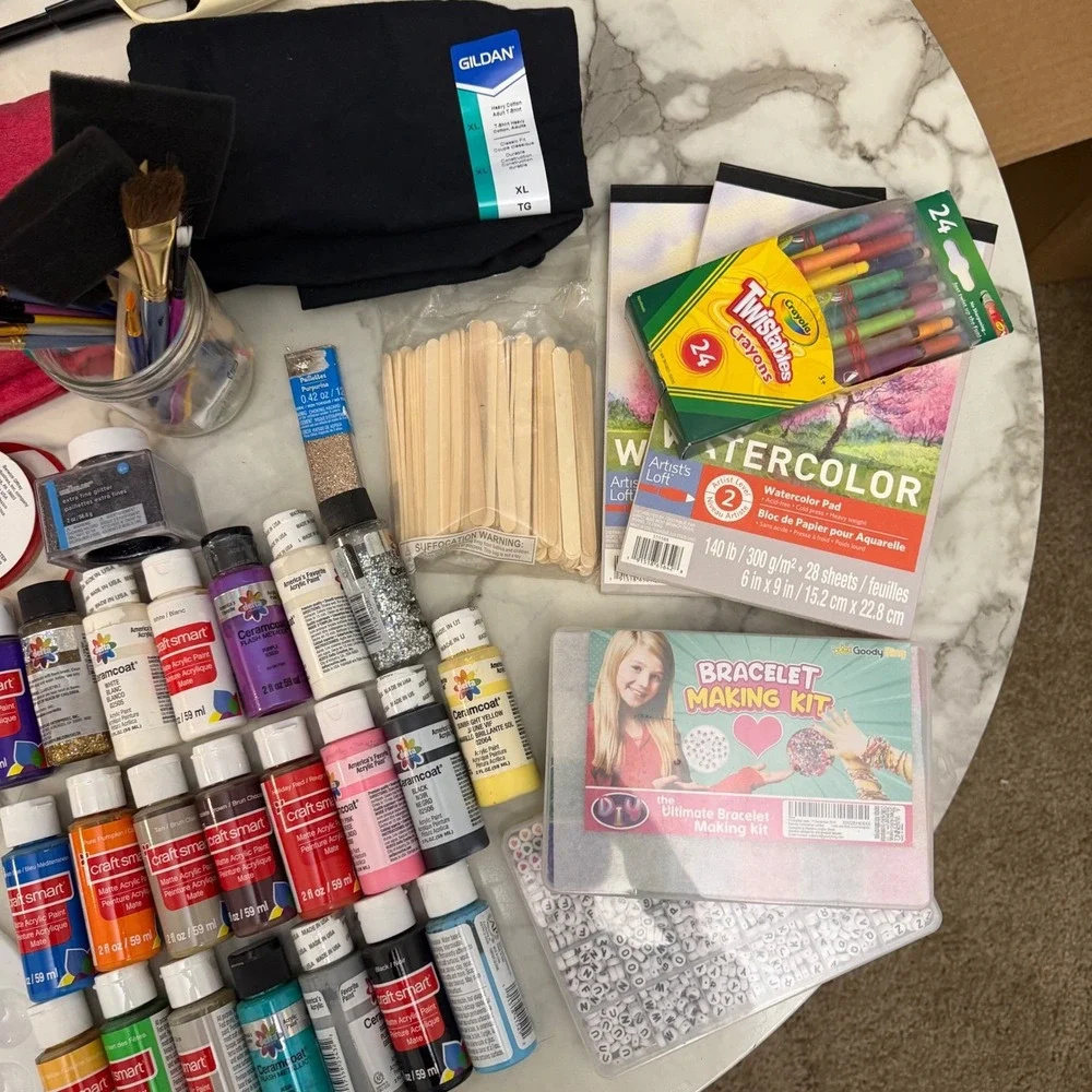 Huge Arts and Crafts Supply Lot Gildan XL Shirts Acrylic Paint Bracelet‎ Kit New